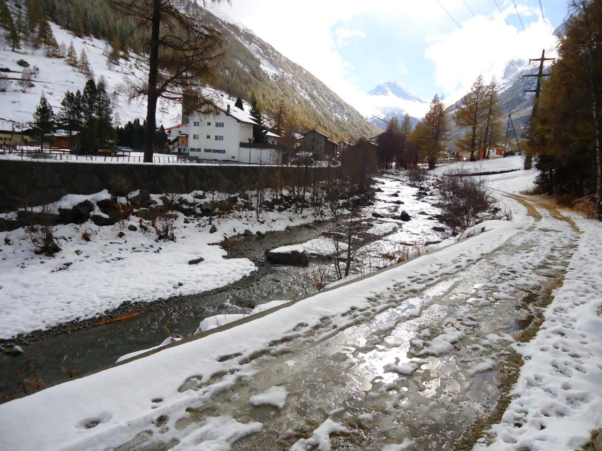 Haus Pickelschmiede Appartement Saas-Grund Buitenkant foto