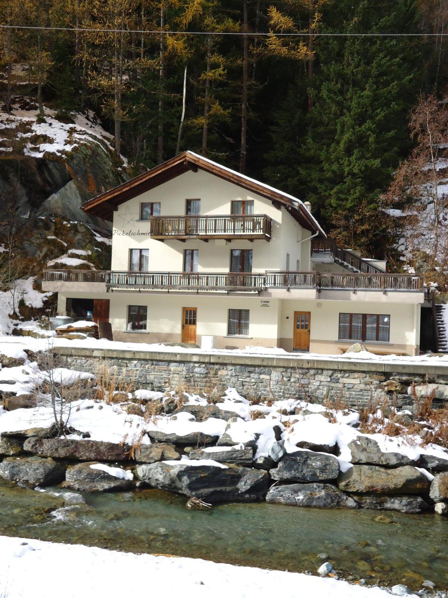 Haus Pickelschmiede Appartement Saas-Grund Buitenkant foto