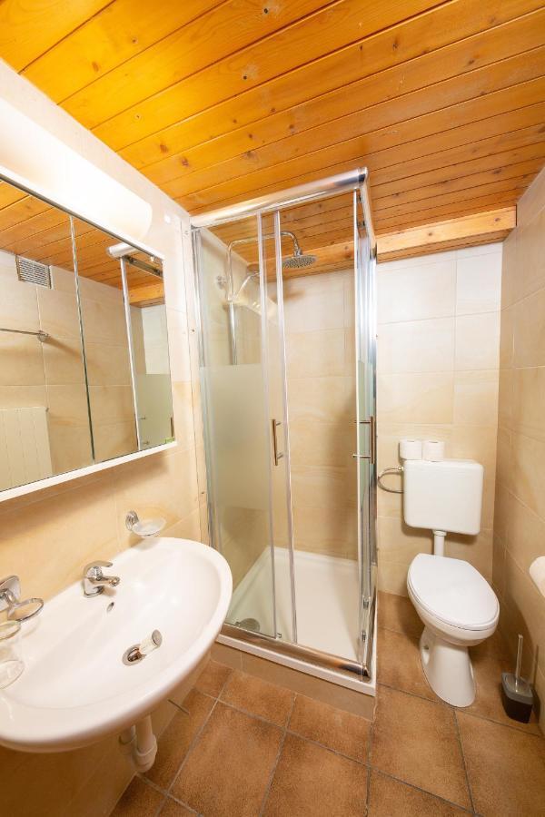 Haus Pickelschmiede Appartement Saas-Grund Buitenkant foto