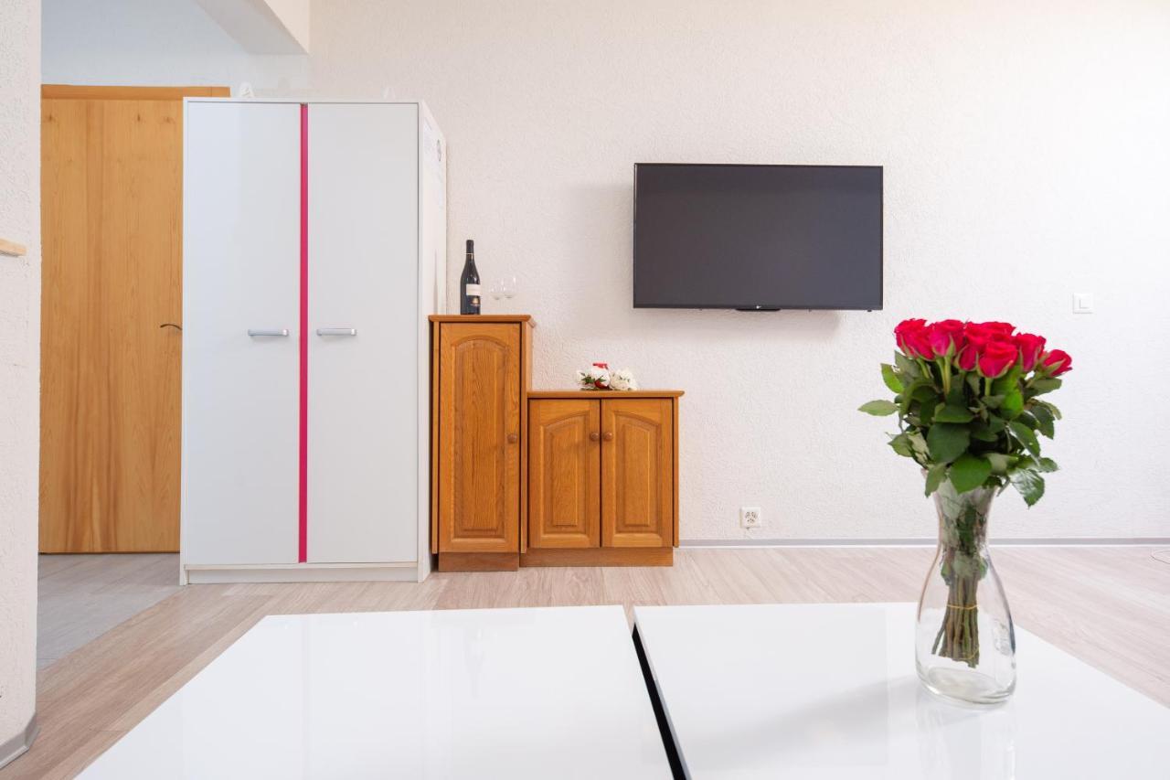 Haus Pickelschmiede Appartement Saas-Grund Buitenkant foto